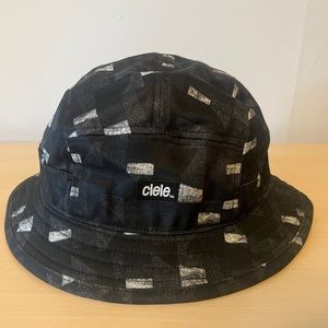 CIELE BKTHAT - STANDARD ALLOVER PANELS- WHITAKER